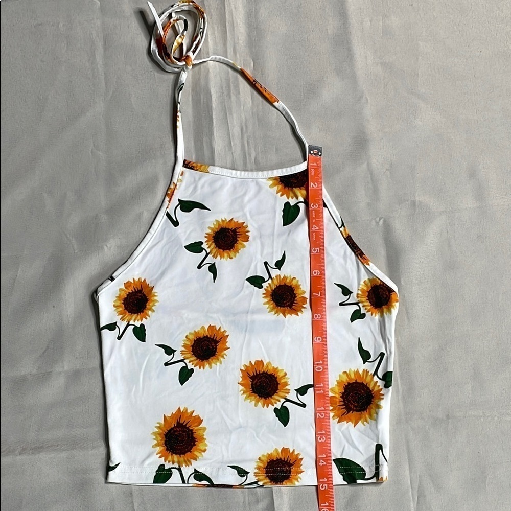 SHEIN Sunflower Print Halter Top White - Picture 4 of 9